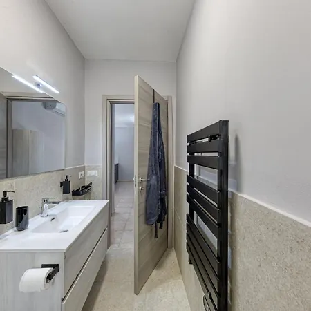 Appartamento Lussuoso Climatizzato A 200 M Dal Mare Torre Pali Exterior photo